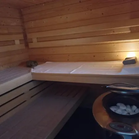 Villa Charmante Maison Avec Spa, Sauna Et Jardin Privatif *