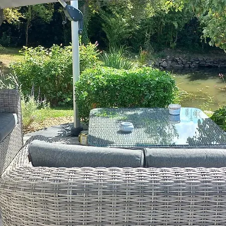 Villa Charmante Maison Avec Spa, Sauna Et Jardin Privatif