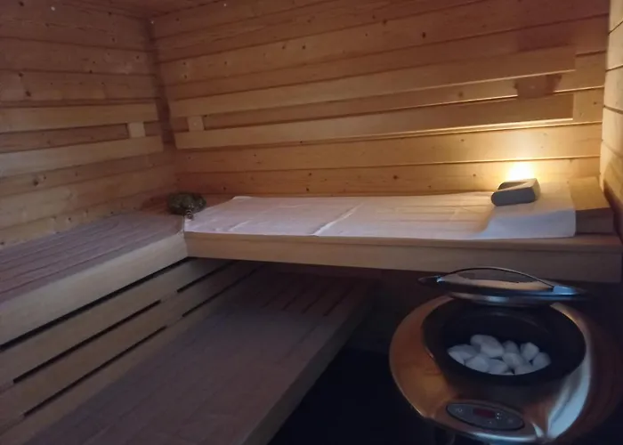 Villa Charmante Maison Avec Spa, Sauna Et Jardin Privatif *